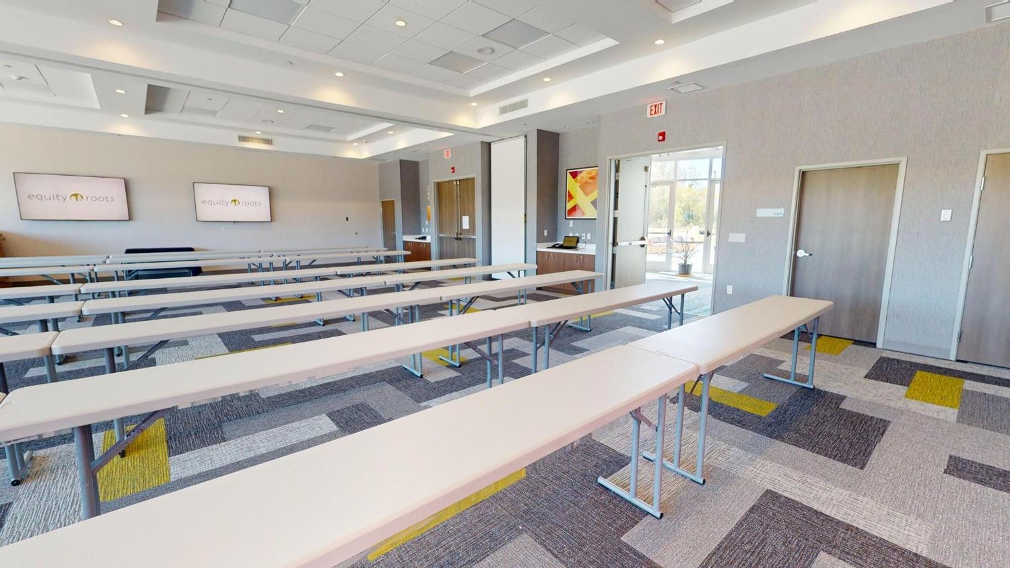 Holiday Inn Express & Suites Chicago Schaumburg By Ihg Екстер'єр фото
