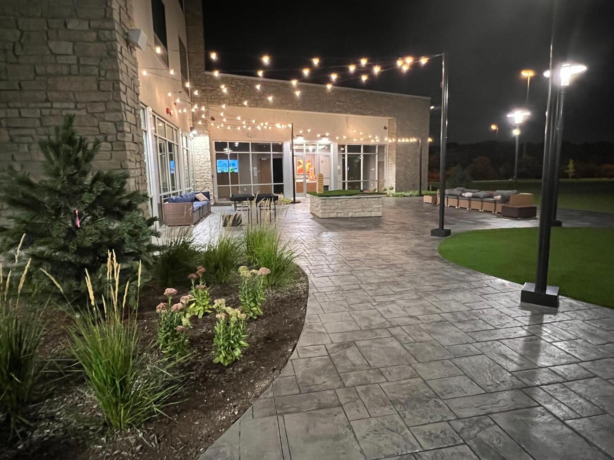 Holiday Inn Express & Suites Chicago Schaumburg By Ihg Екстер'єр фото